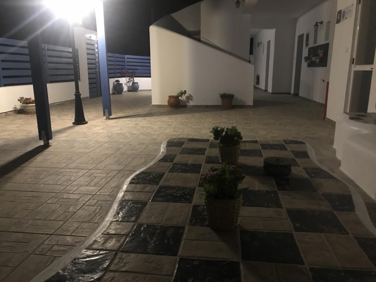 Dedes Apartments Skála Exterior foto