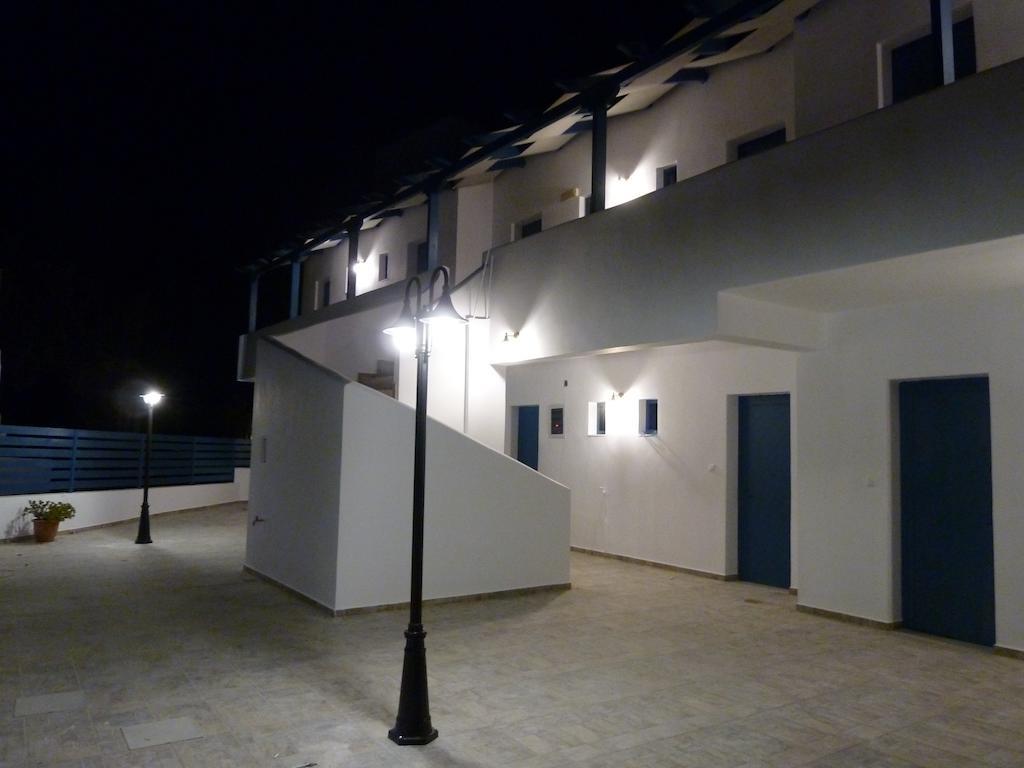Dedes Apartments Skála Exterior foto